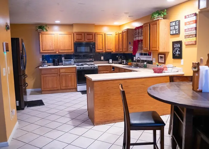 Guest House *